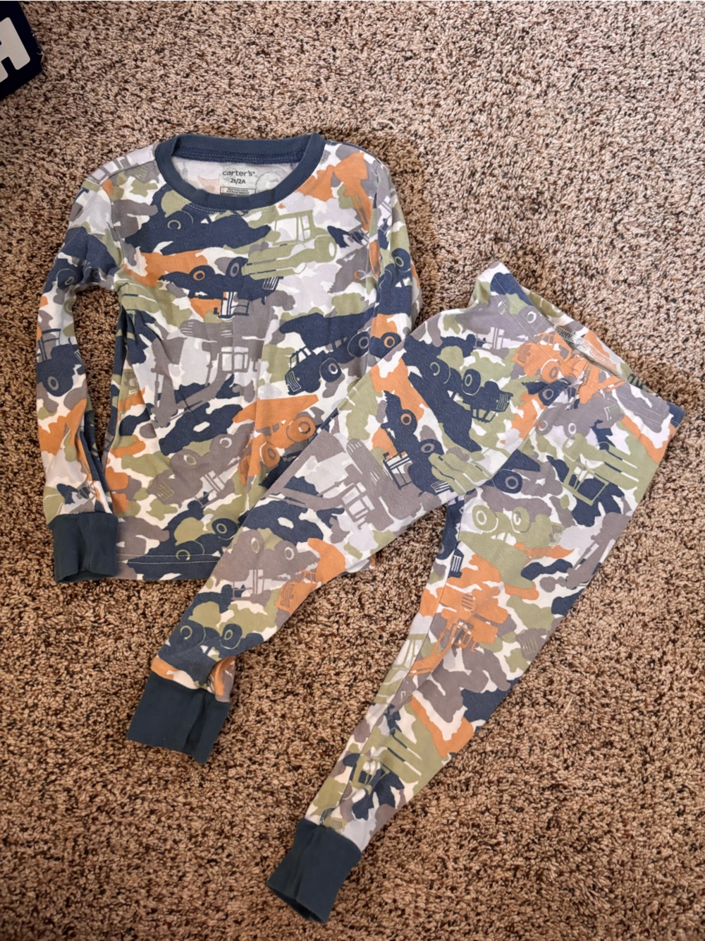 Carter’s Pajama Set